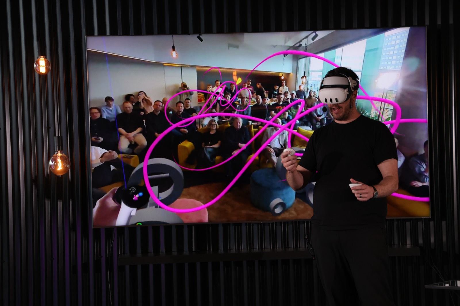 Live VR design demo at Frontier Machines